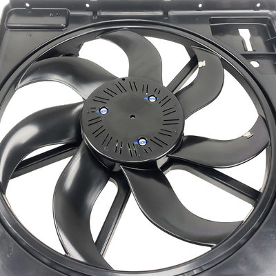 68143894AB เครื่องเย็นเรเดียเตอร์ แฟนมอนสตูลสําหรับ Jeep Wrangler ส่วนประกอบสําคัญของระบบเย็นรถยนต์
