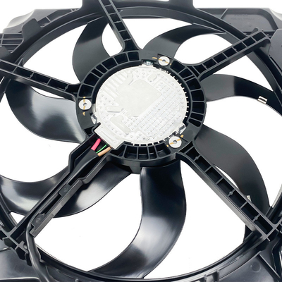 พัดลมเย็นรถยนต์เครื่องยนต์ทั่วไป พร้อม Oem 68143894AB และ ISO TS15949 การรับรอง