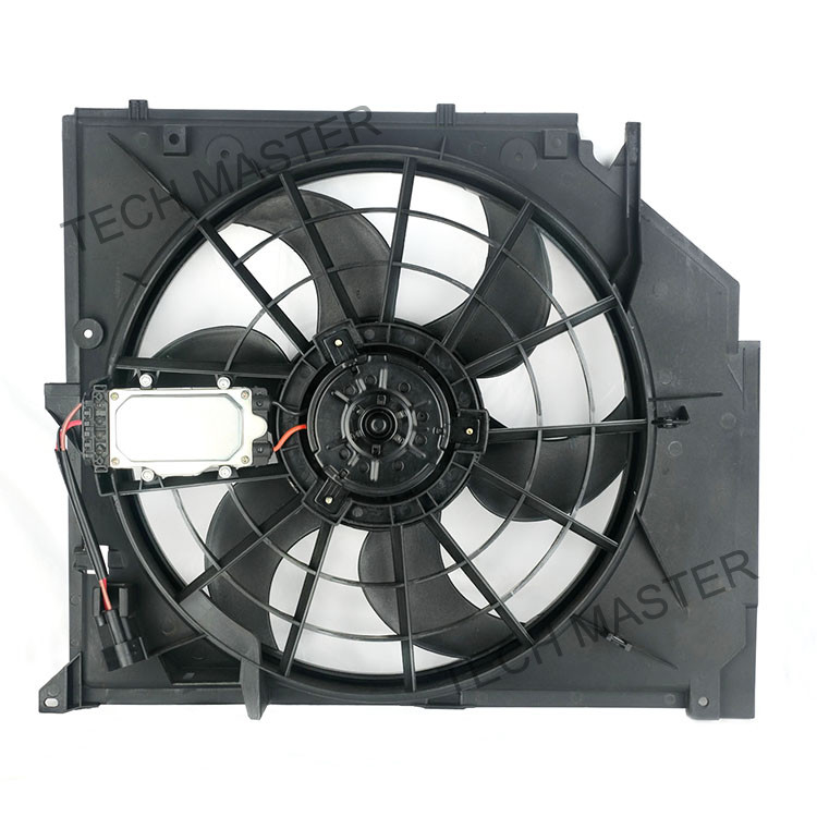 รับประกัน 2 ปีหม้อน้ำพัดลมระบายความร้อนสำหรับ BMW E46 330CI 325i 325CI 323i 323CI 17111436259 17117547304