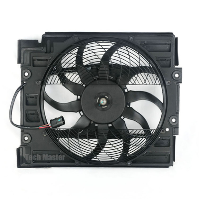พัดลมระบายความร้อนหม้อน้ำรถยนต์สำหรับ BMW E39 400W 3 Pins Electronic 64546921395 64546921946