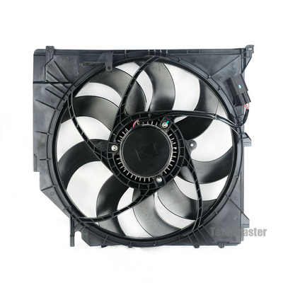 พัดลมระบายความร้อนสำหรับ BMW E83 600W หม้อน้ำพัดลมระบายความร้อน 17113442089 17113415181